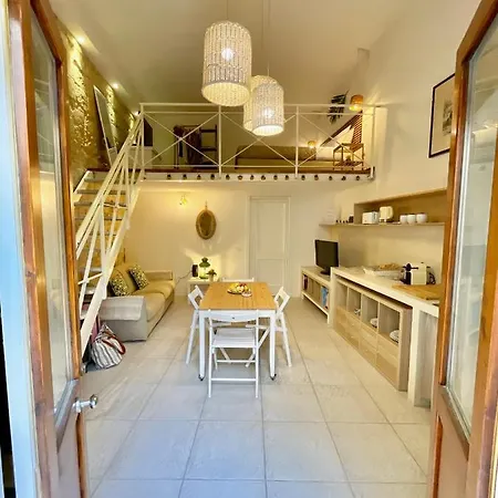 Nohi's House In The Historic Center *